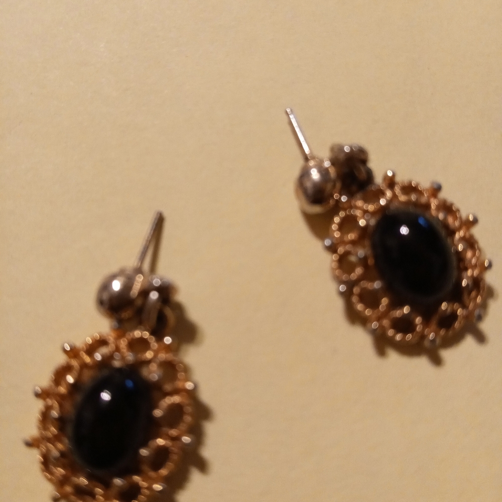 Earings